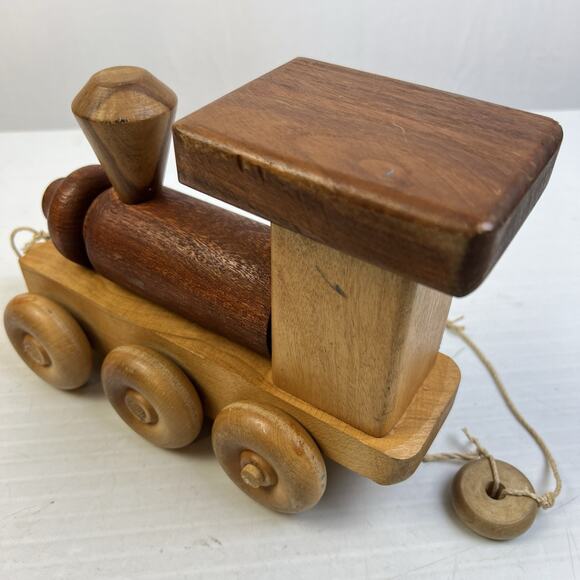 Handcrafted Wooden Train Engine Pull Toy 1980s 1982 Vintage Child Toddler - Picture 4 of 9